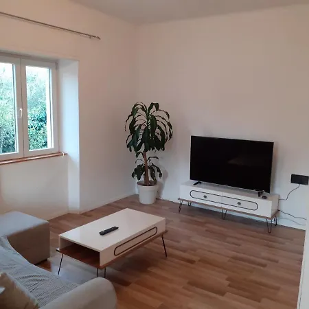 Apartament Luan *
